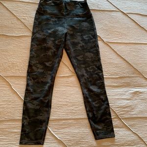 2 pairs Fabletics Women’s Exercise Leggings